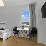Apartment Bege Apartments: Firm Relax