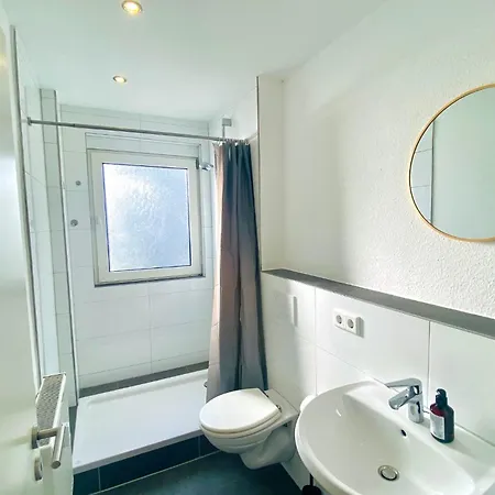 Appartamento Bege Apartments: Firm Relax Mettmann
