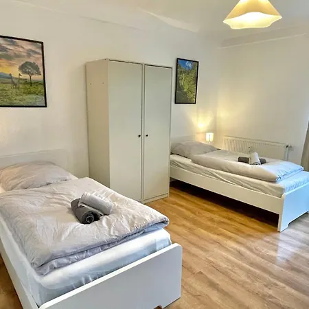 Bege Apartments: Firm Relax Mettmann