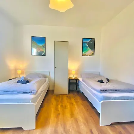 Apartment Bege Apartments: Firm Relax