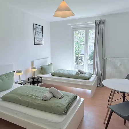 Bege Apartments: Firm Relax Appartement Mettmann